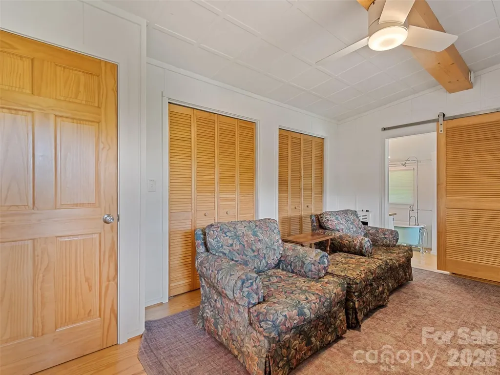 404 Red Bank Road Waynesville NC 28786