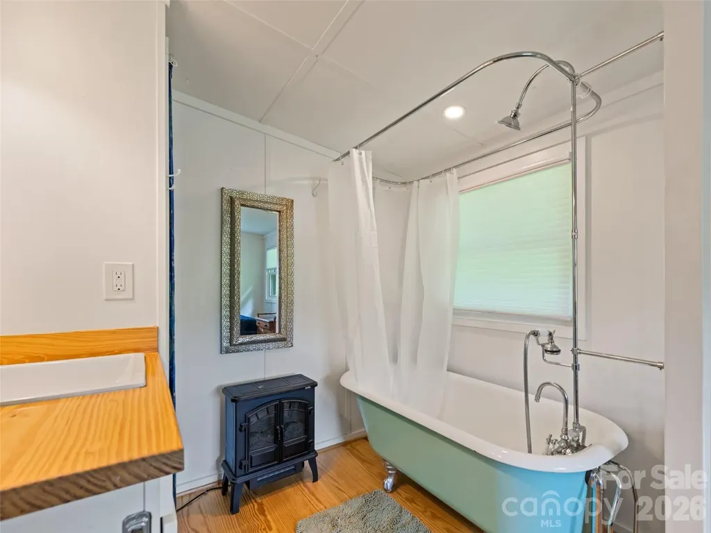 404 Red Bank Road Waynesville NC 28786