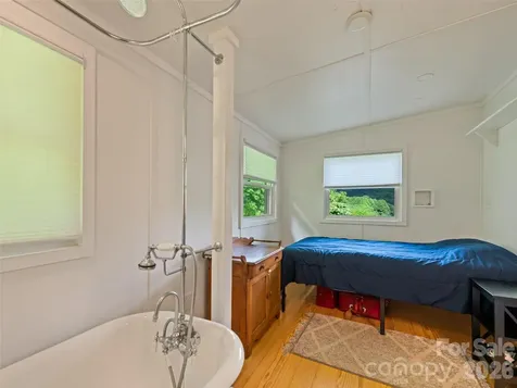 404 Red Bank Road Waynesville NC 28786