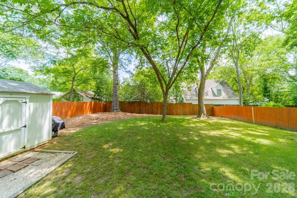 3723 Litchfield Road Charlotte NC 28211