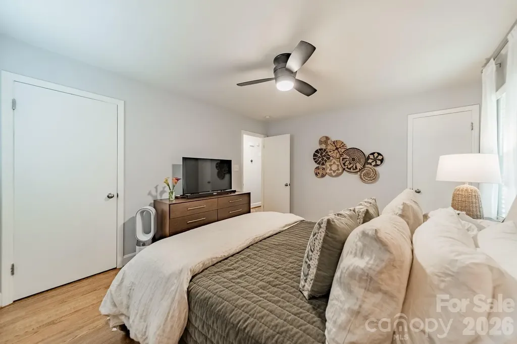 3723 Litchfield Road Charlotte NC 28211