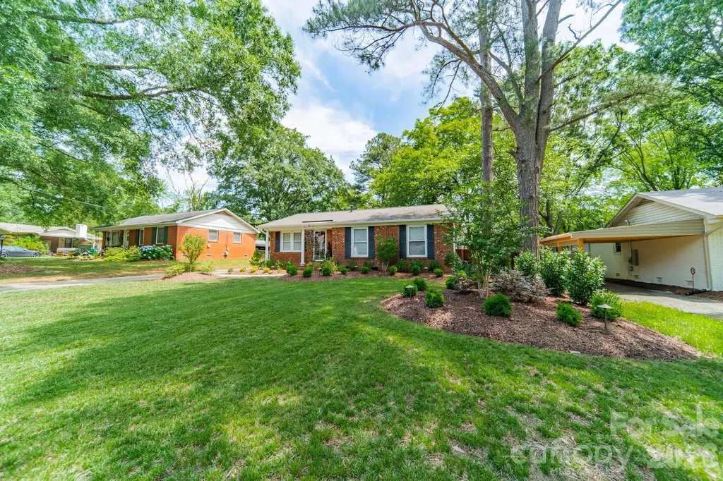 3723 Litchfield Road Charlotte NC 28211