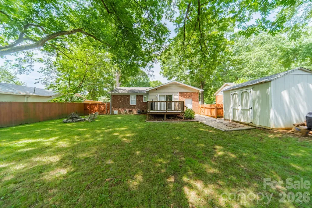 3723 Litchfield Road Charlotte NC 28211