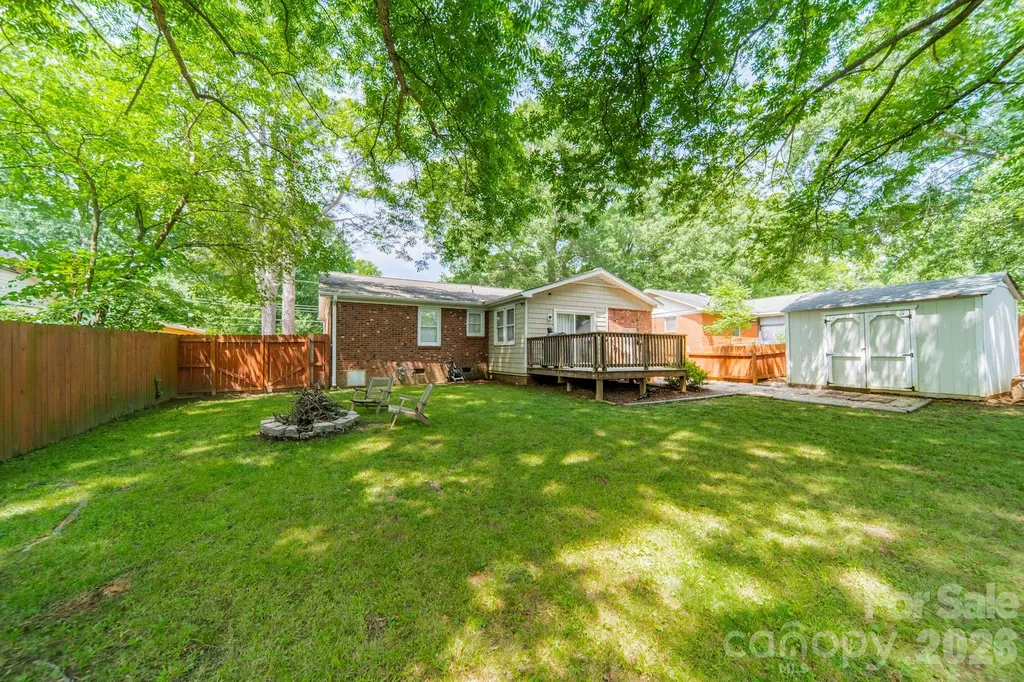 3723 Litchfield Road Charlotte NC 28211