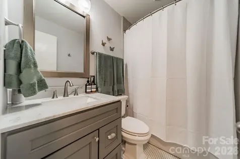 3723 Litchfield Road Charlotte NC 28211