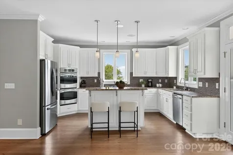 12509 Pine Valley Club Drive Charlotte NC 28277