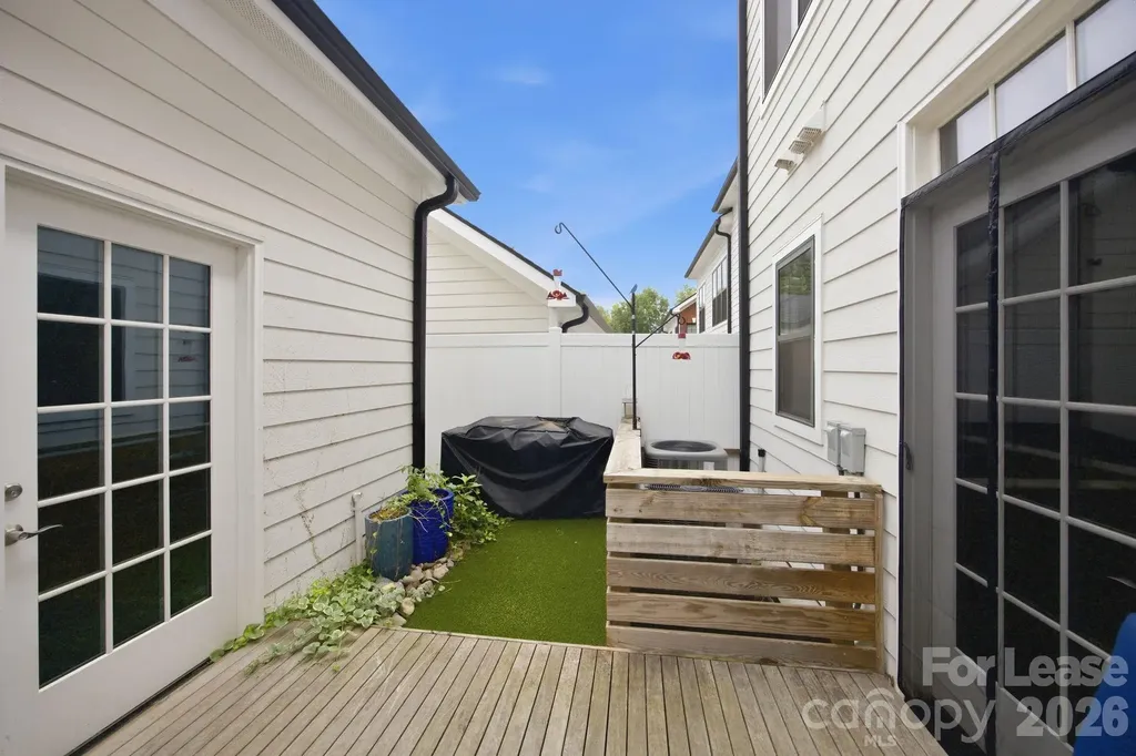 519 Griffith Village Lane Davidson NC 28036
