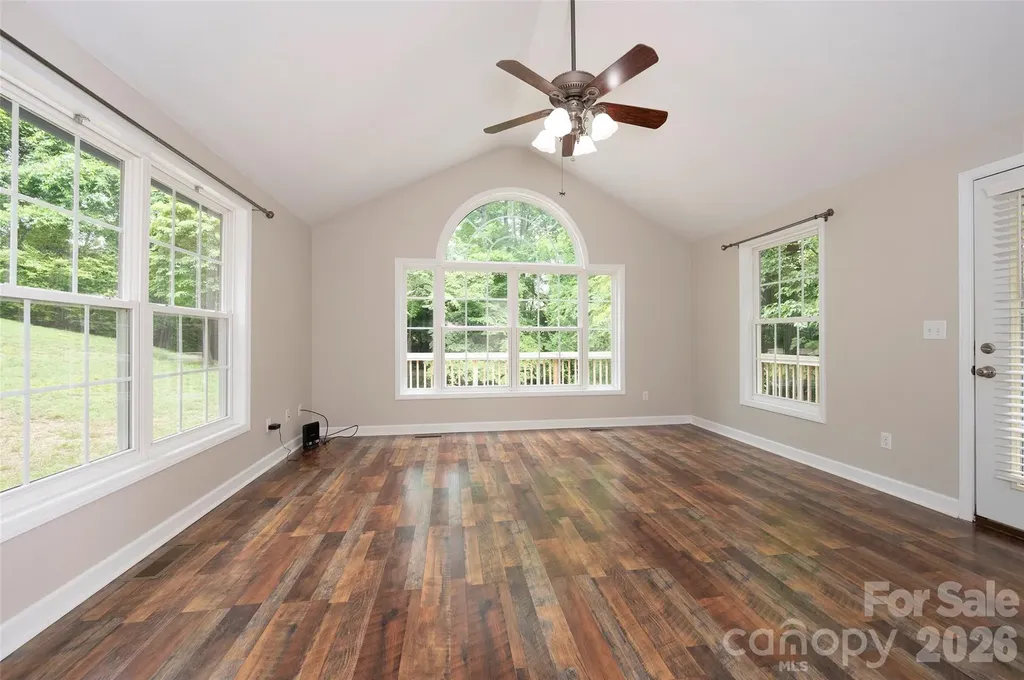 6175 La Crosse Court Clemmons NC 27012