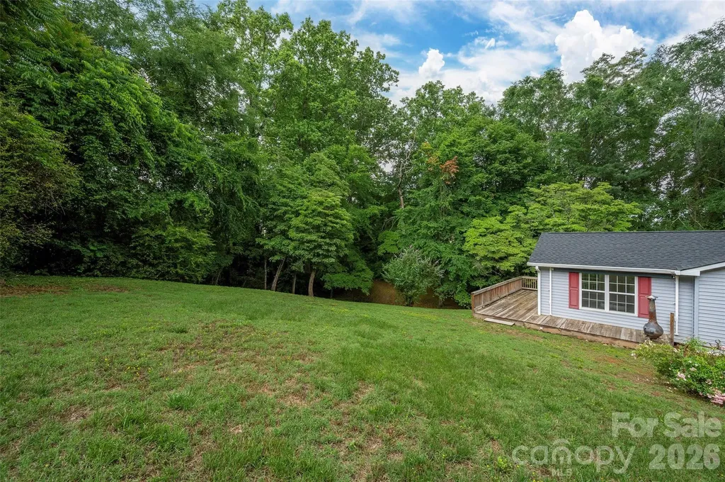 6175 La Crosse Court Clemmons NC 27012