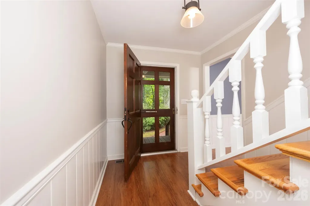 6175 La Crosse Court Clemmons NC 27012