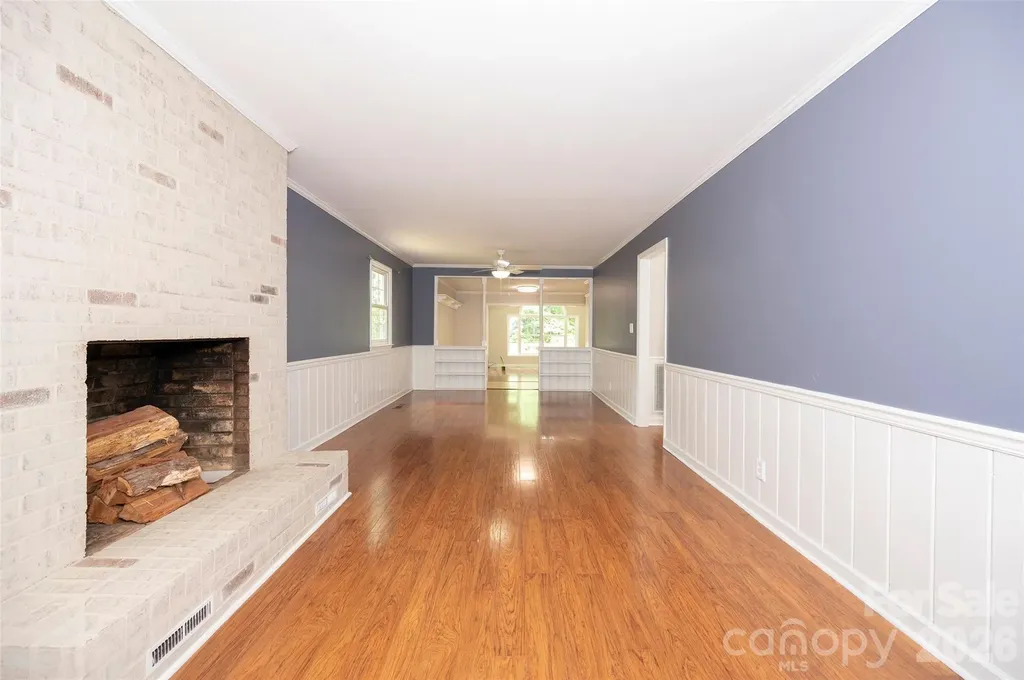 6175 La Crosse Court Clemmons NC 27012