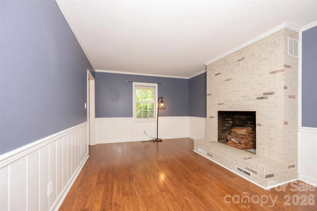 6175 La Crosse Court Clemmons NC 27012