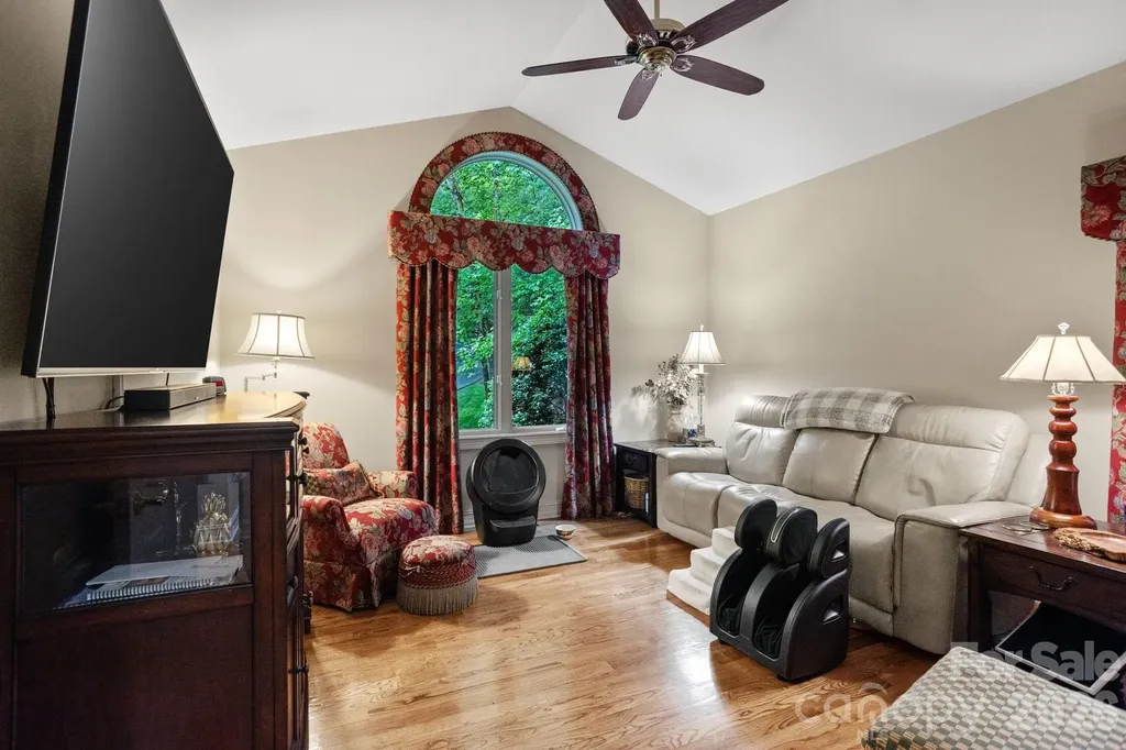 209 Pineholt Lane Flat Rock NC 28731