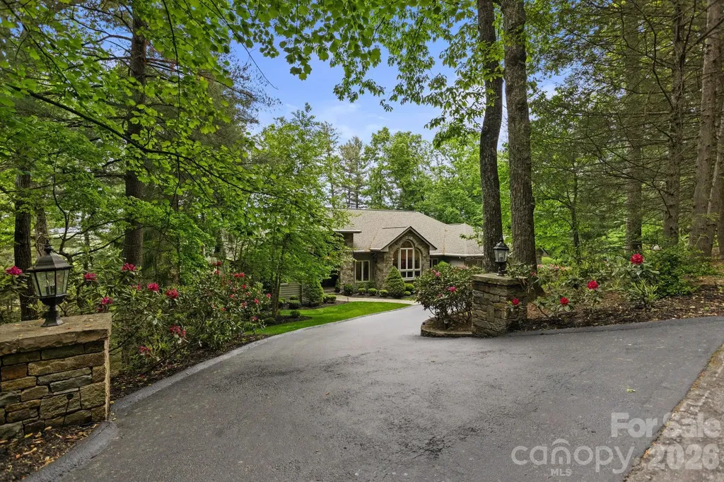 209 Pineholt Lane Flat Rock NC 28731