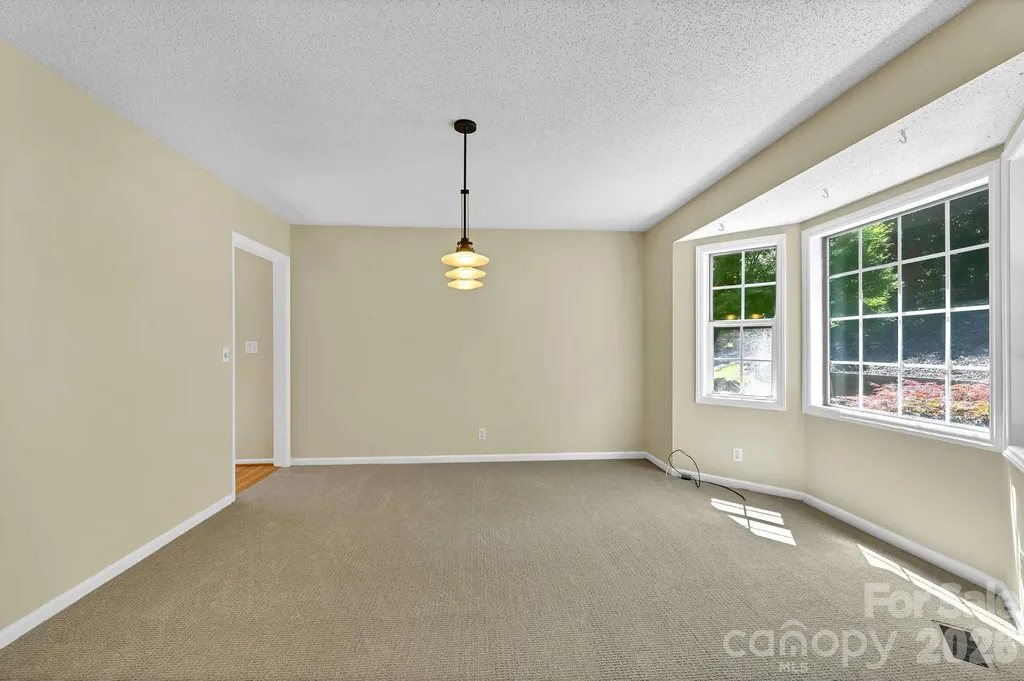 31 Surrey Run Asheville NC 28803