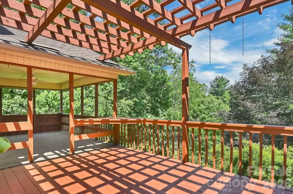 31 Surrey Run Asheville NC 28803