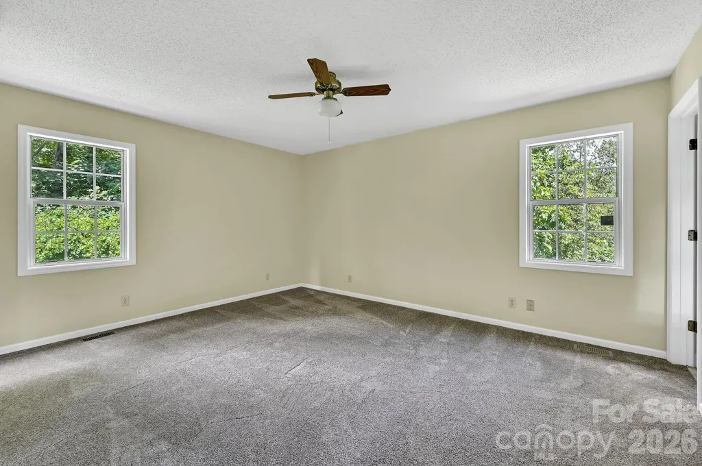 31 Surrey Run Asheville NC 28803