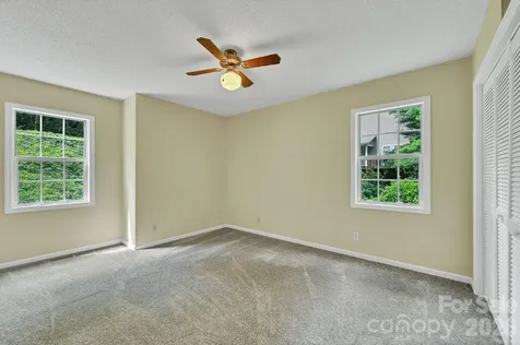 31 Surrey Run Asheville NC 28803