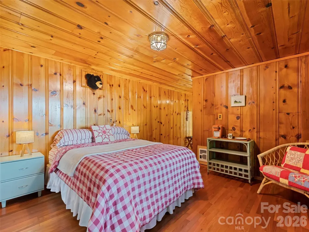 104 The High Road Waynesville NC 28786