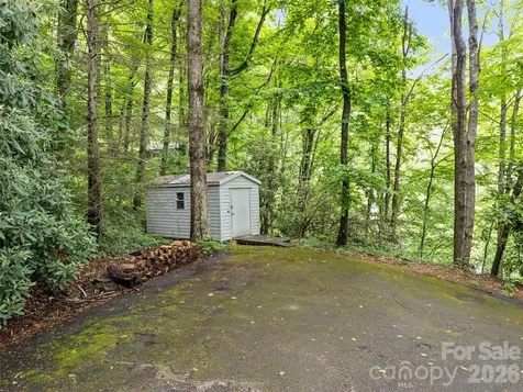 104 The High Road Waynesville NC 28786