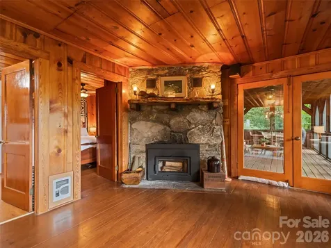 104 The High Road Waynesville NC 28786