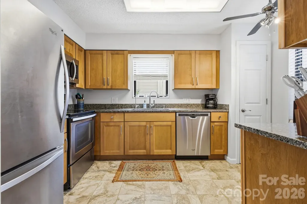 2305 Abbey Circle Asheville NC 28805