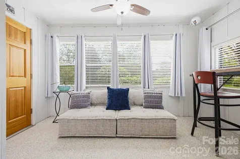 2305 Abbey Circle Asheville NC 28805