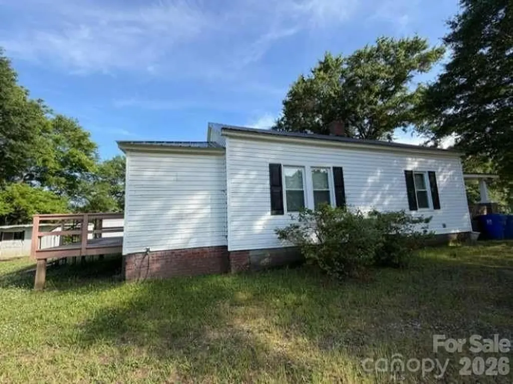 2937 Gastonia Highway Lincolnton NC 28092