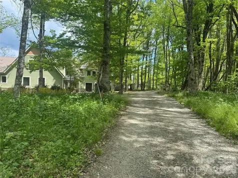 1026 Wolfs Head Court Mars Hill NC 28754