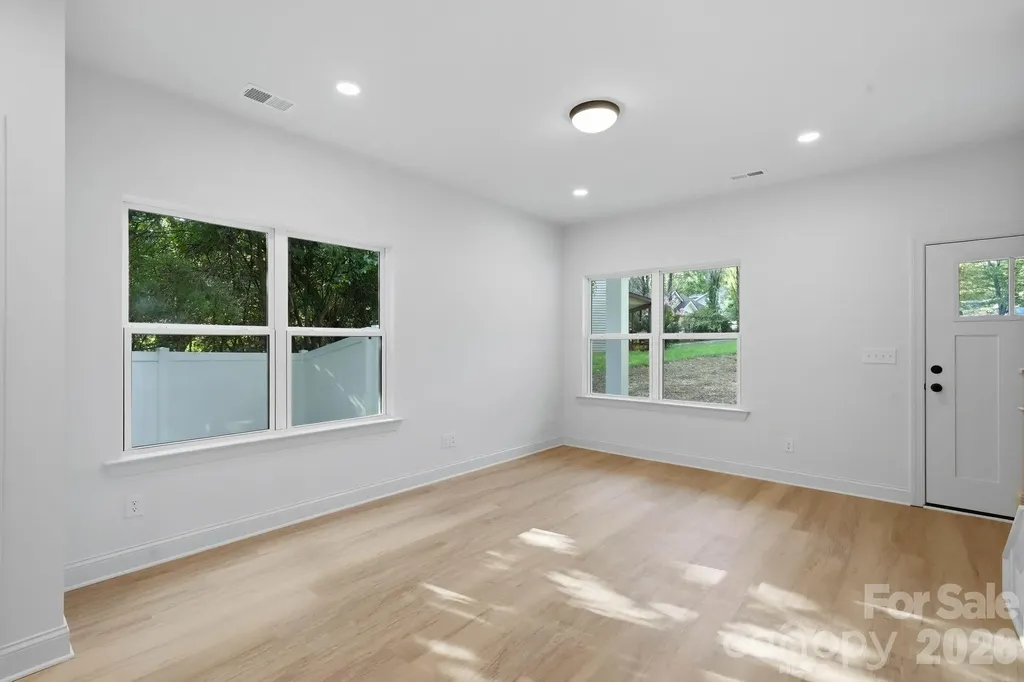 2829 Overlook Trail Charlotte NC 28212