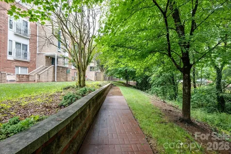 3921 Picasso Court Charlotte NC 28205