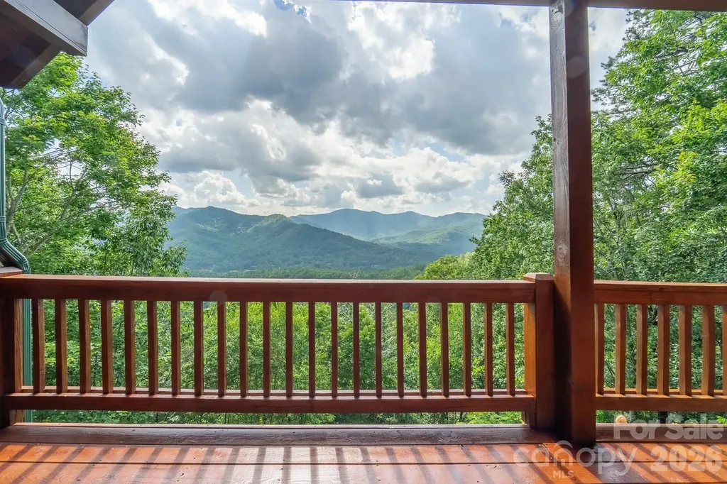 22 Kako Ridge Sylva NC 28779