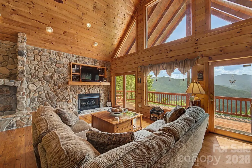 22 Kako Ridge Sylva NC 28779