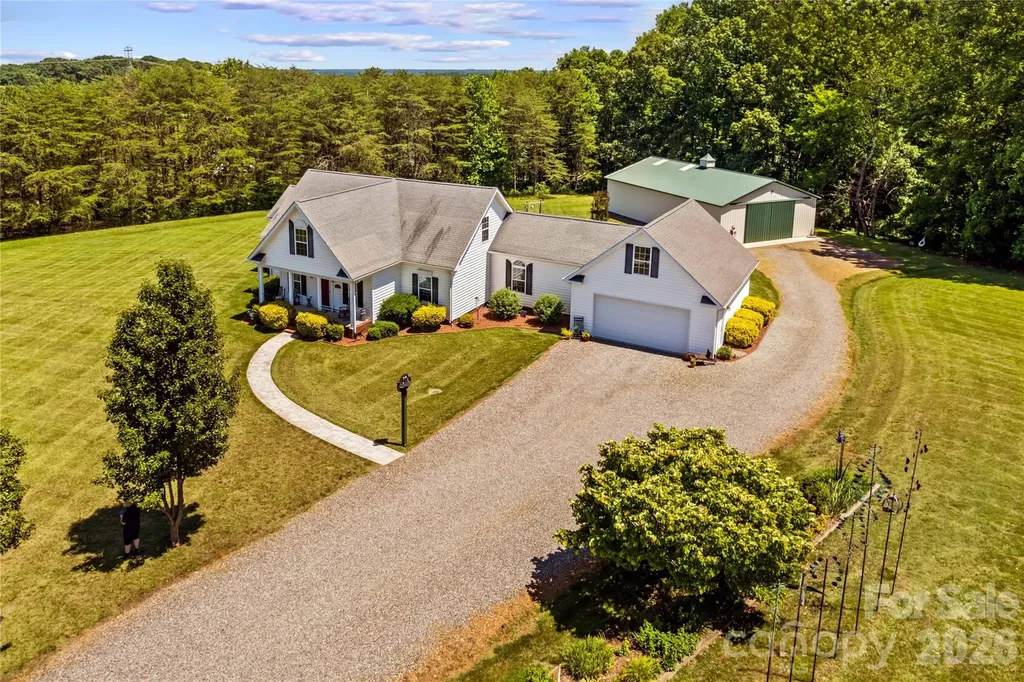 339 Johnson Farm Road Hiddenite NC 28636