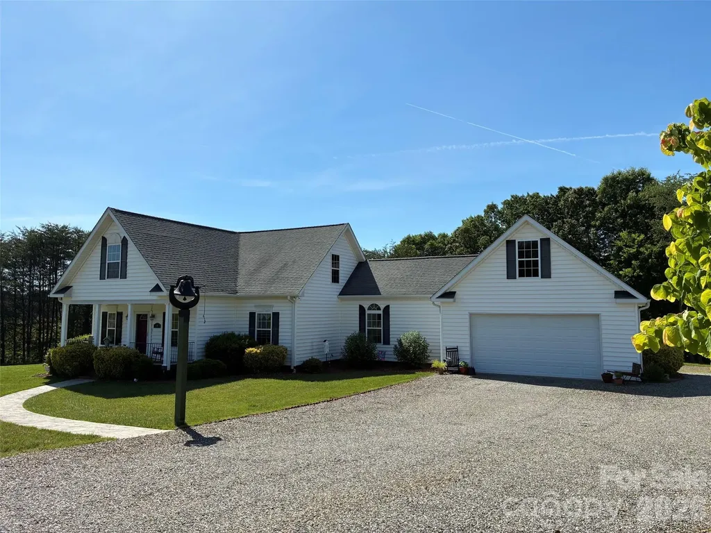 339 Johnson Farm Road Hiddenite NC 28636
