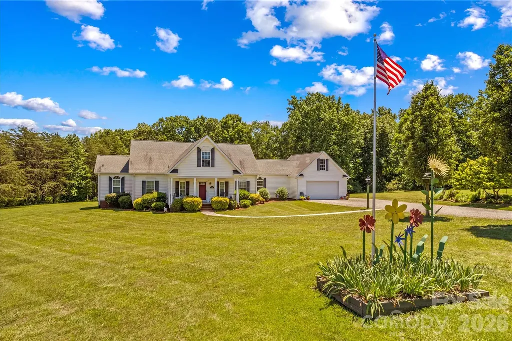 339 Johnson Farm Road Hiddenite NC 28636