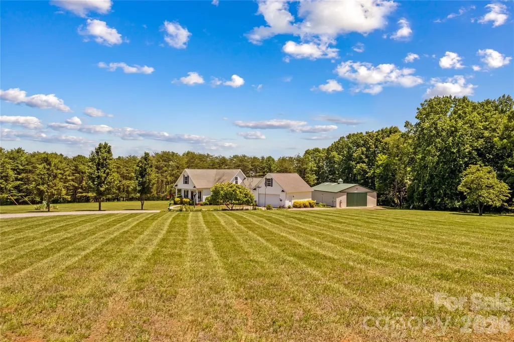 339 Johnson Farm Road Hiddenite NC 28636