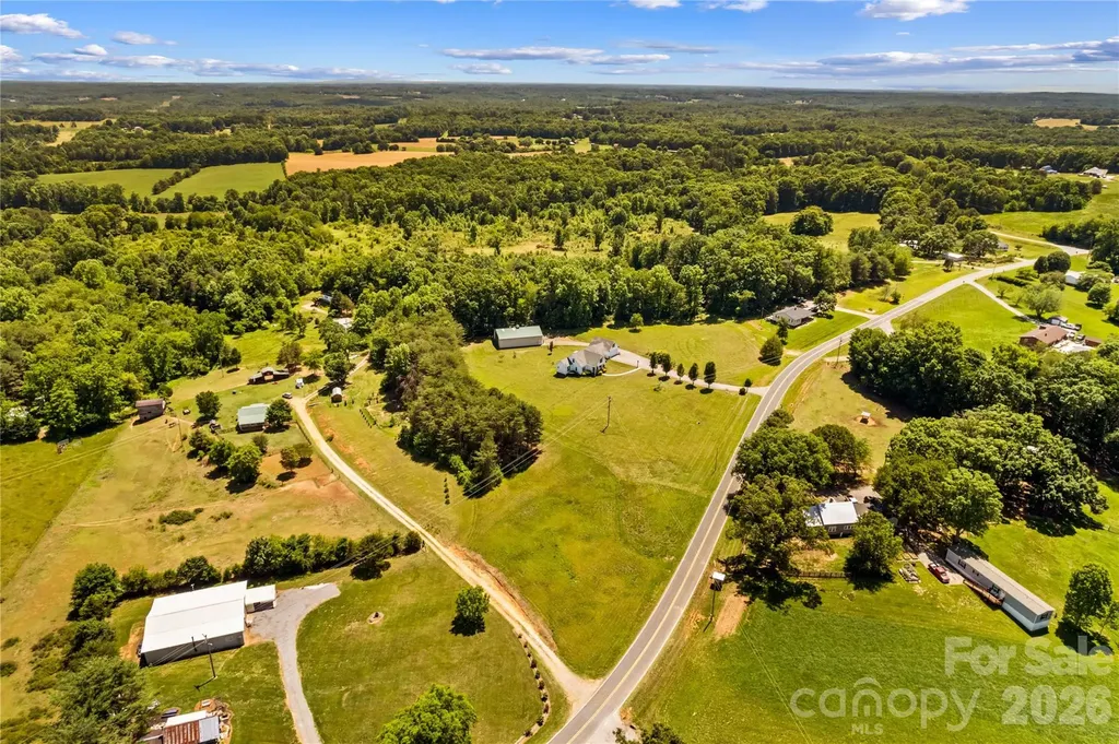 339 Johnson Farm Road Hiddenite NC 28636
