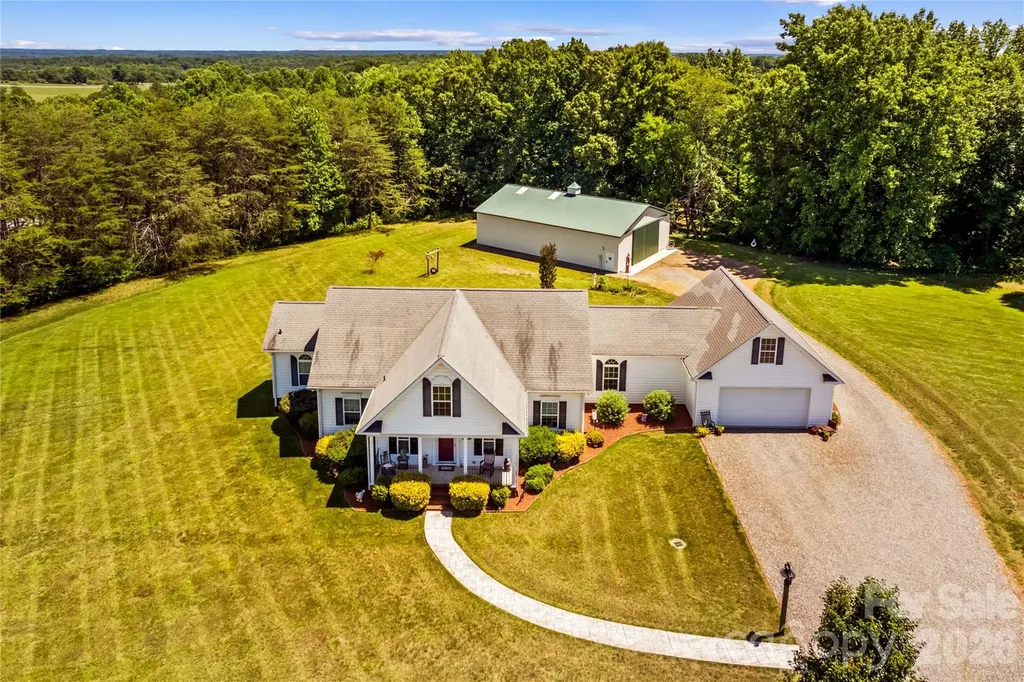 339 Johnson Farm Road Hiddenite NC 28636