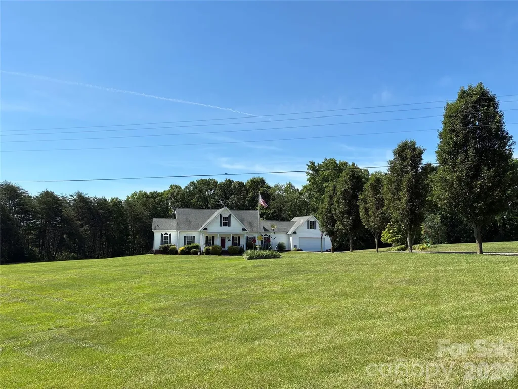 339 Johnson Farm Road Hiddenite NC 28636