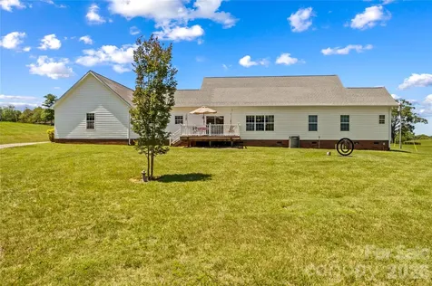 339 Johnson Farm Road Hiddenite NC 28636