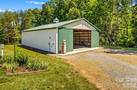 339 Johnson Farm Road Hiddenite NC 28636
