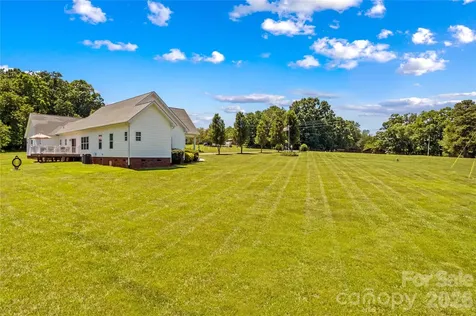 339 Johnson Farm Road Hiddenite NC 28636