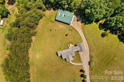 339 Johnson Farm Road Hiddenite NC 28636