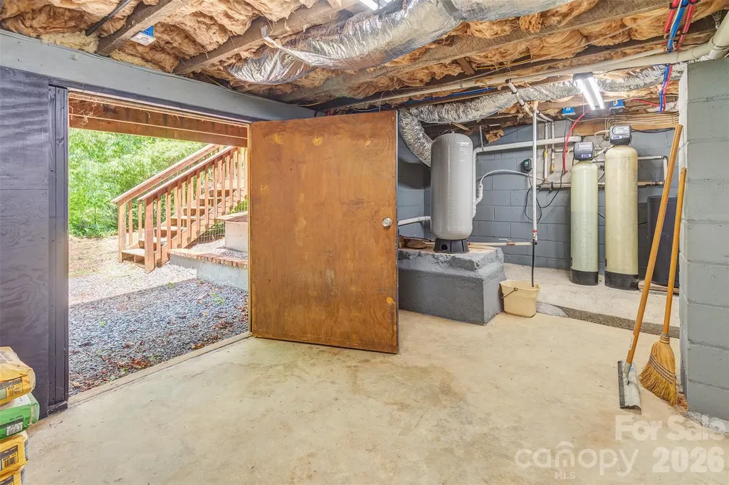 136 Graveyard Road Fairview NC 28730
