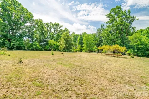 136 Graveyard Road Fairview NC 28730