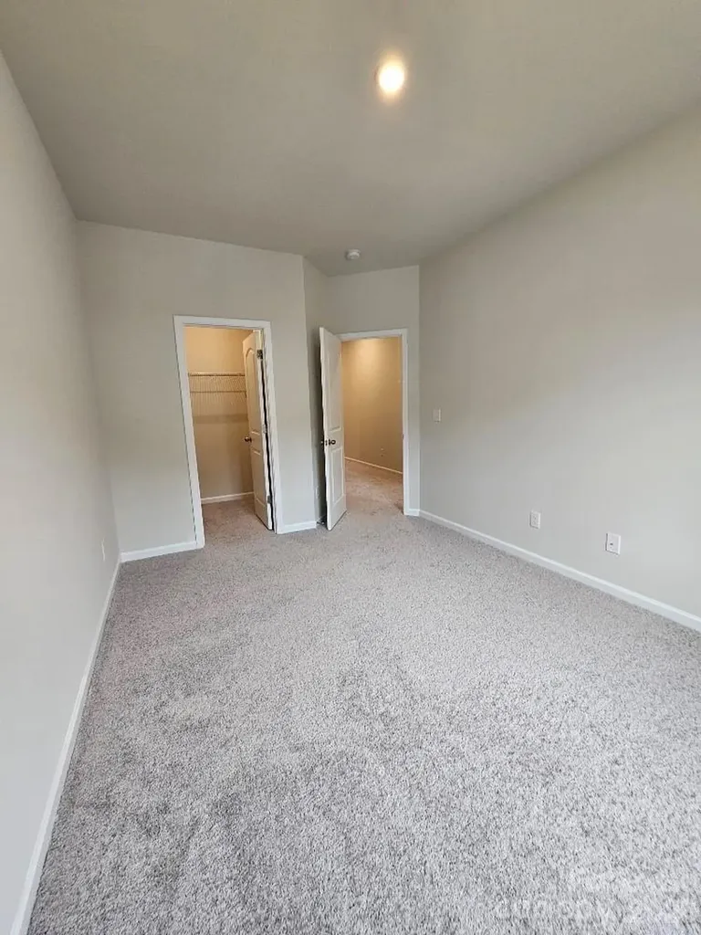 5416 Kinsbridge Drive Charlotte NC 28227