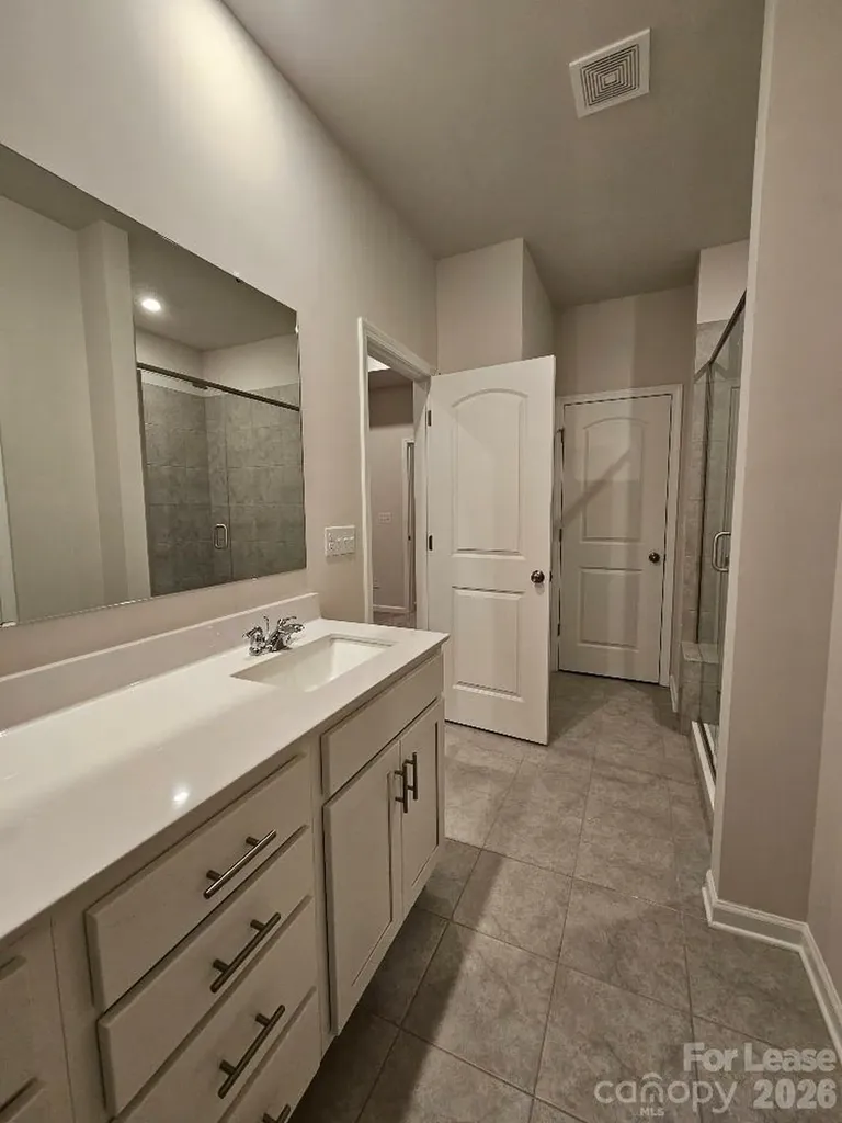 5416 Kinsbridge Drive Charlotte NC 28227