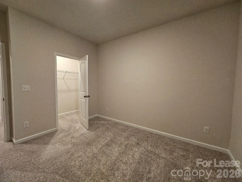 5416 Kinsbridge Drive Charlotte NC 28227