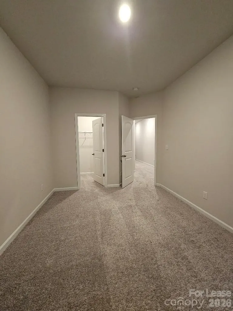 5416 Kinsbridge Drive Charlotte NC 28227